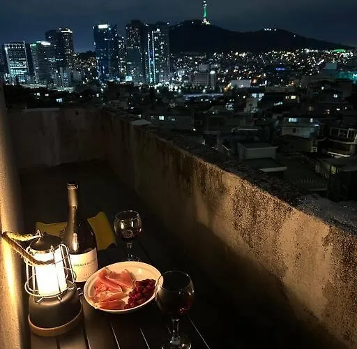 Station Namsan View Meong Apartment